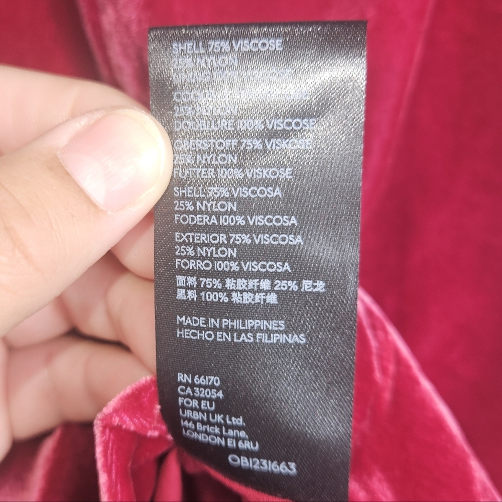 By Anthropologie Monti Velvet Skirt, Size 2, Raspberry, NWT - Picture 11 of 12